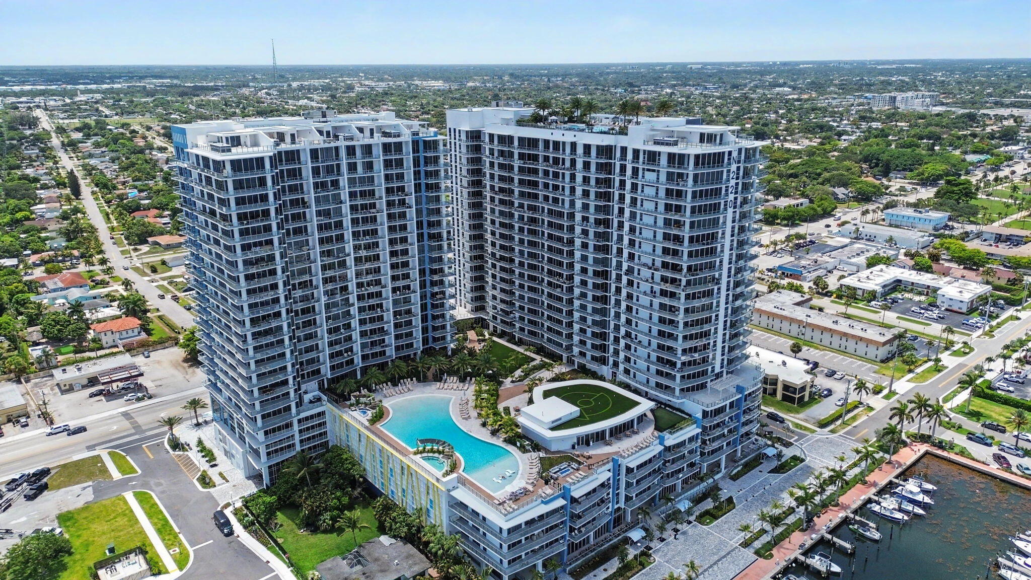 Nautilus 220 Condominium - Residential