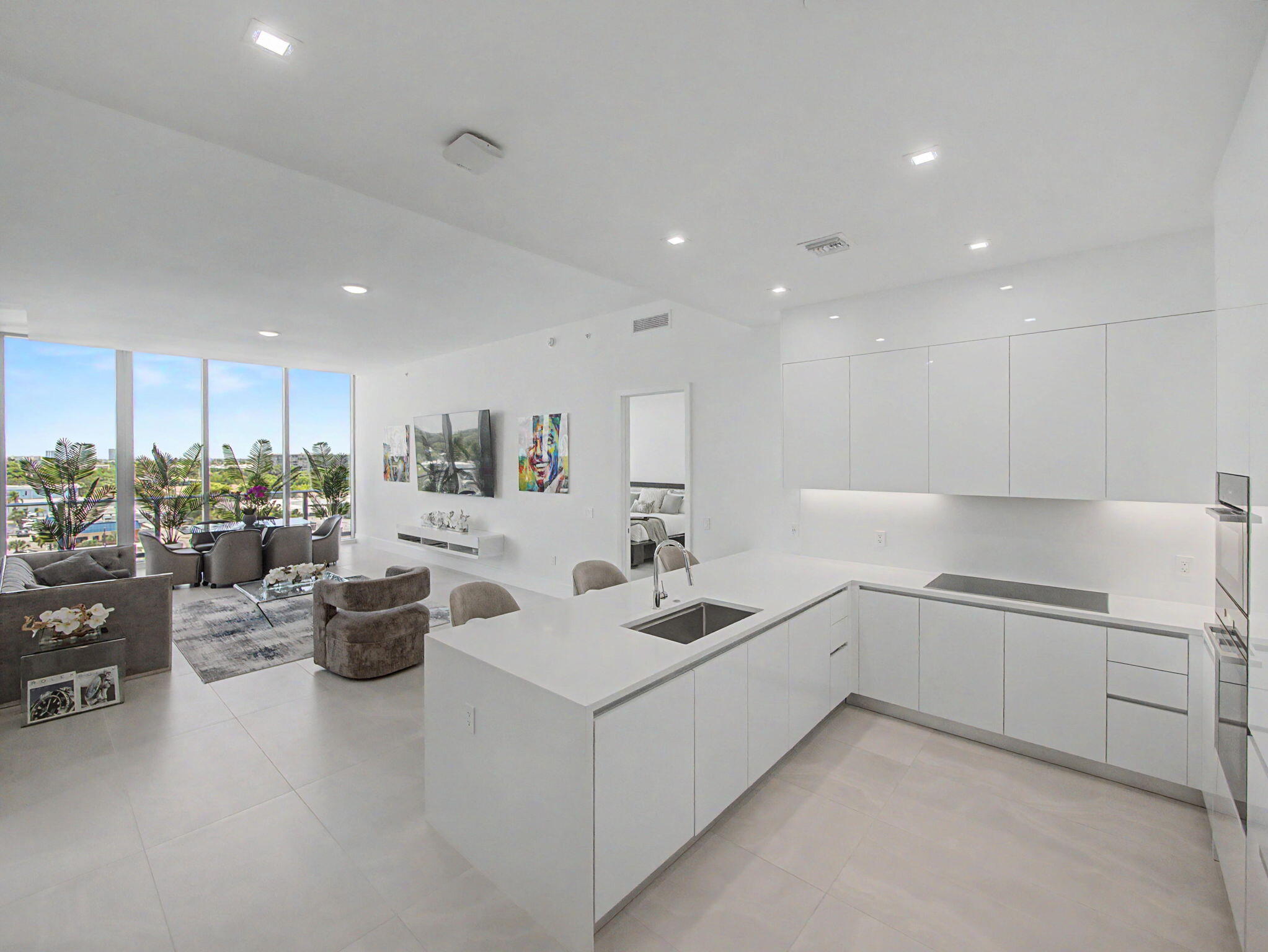 Nautilus 220 Condominium - Residential