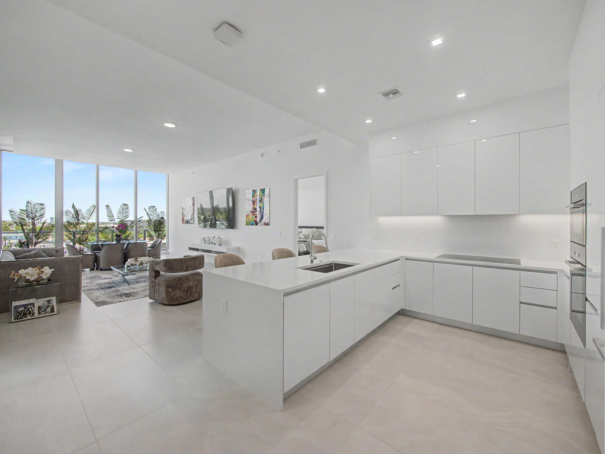 Nautilus 220 Condominium - Residential