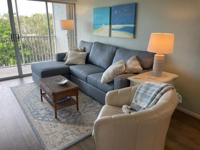 PENTHOUSE DELRAY CONDO - Residential Lease