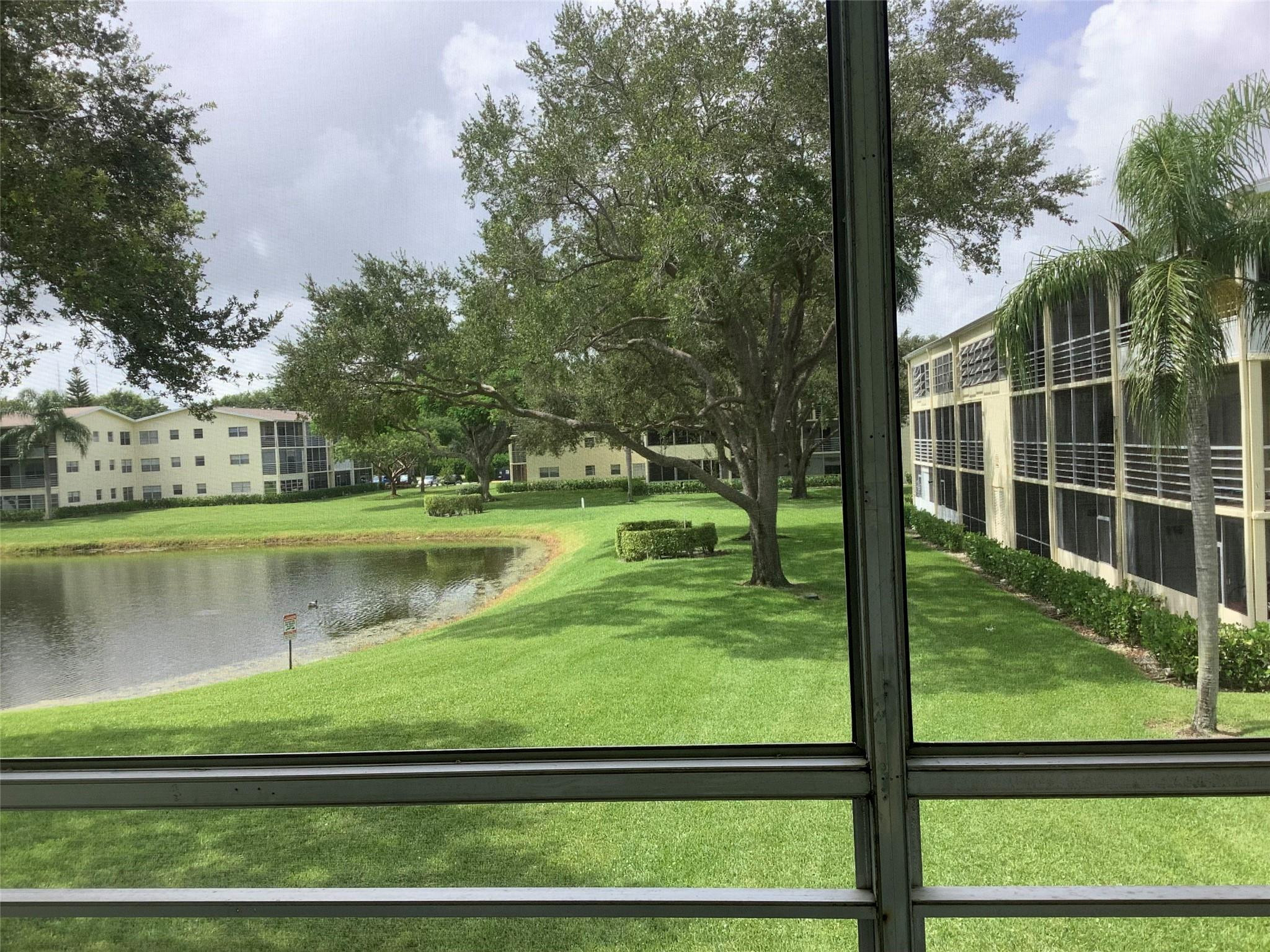 DORSET AT CENTURY VILLAGE CONDO - Residential Lease