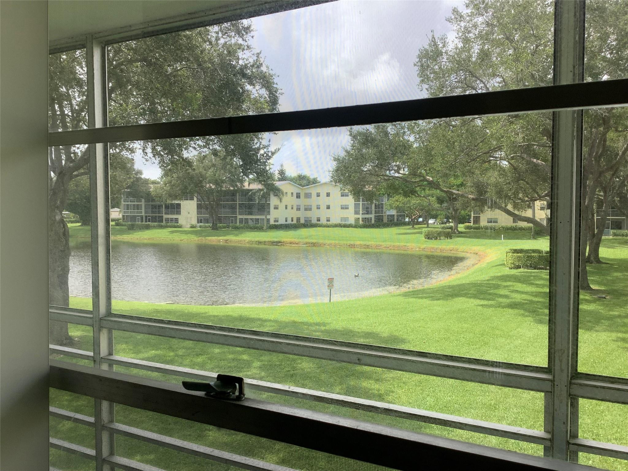 DORSET AT CENTURY VILLAGE CONDO - Residential Lease