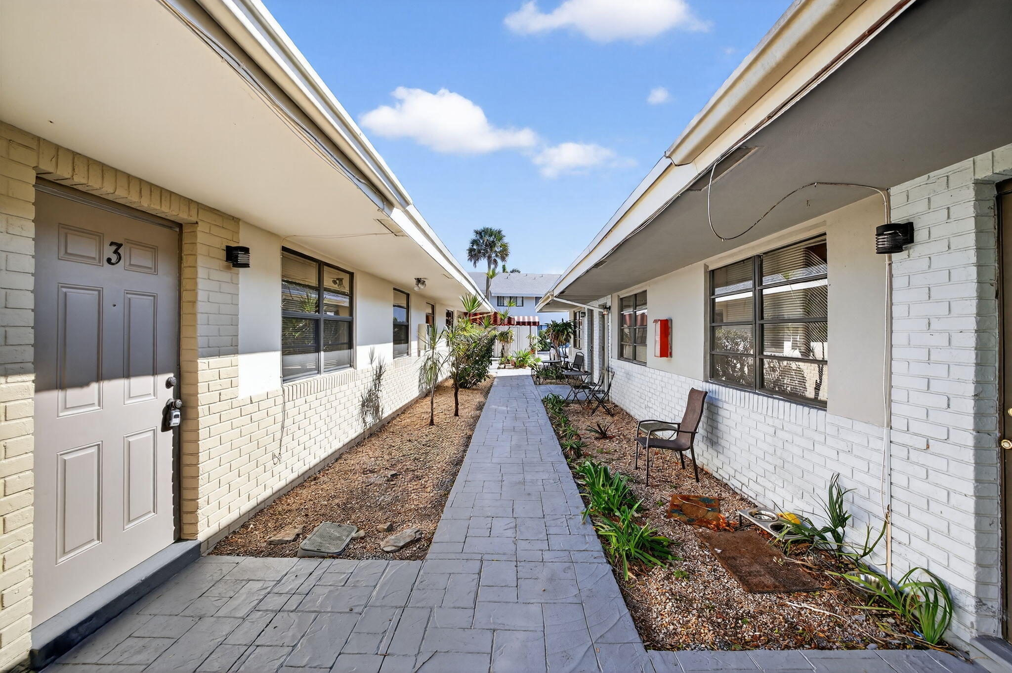 F A BARRETTS SUB OF W1/2 - Residential Lease