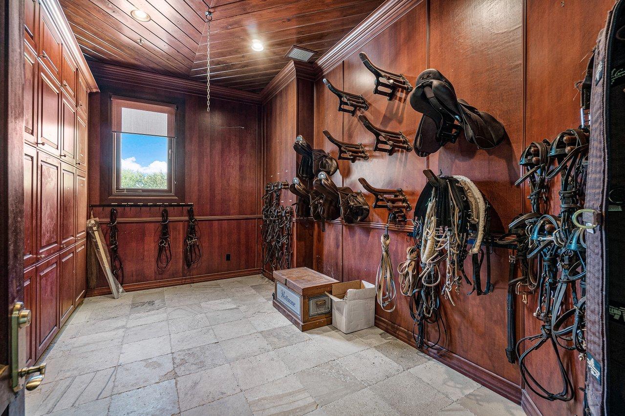 GRAND PRIX FARMS - Residential