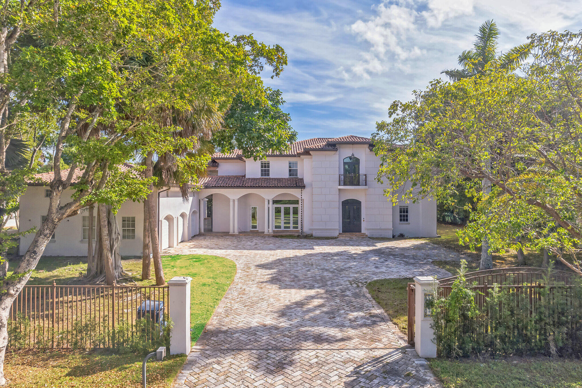 HELMS COUNTRY ESTATES RE-PLAT - Residential