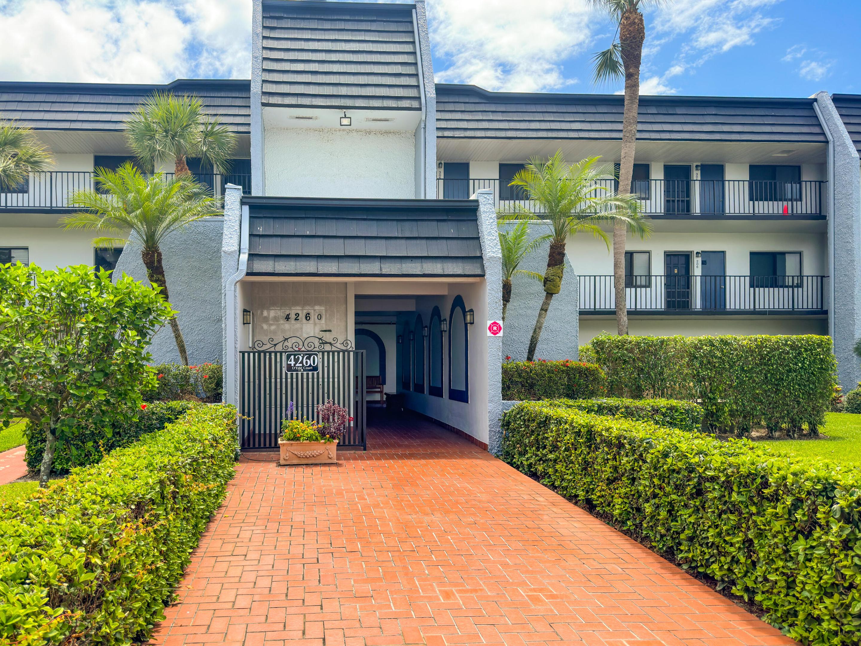FOUNTAINS OF PALM BEACH CONDO 5 - Residential