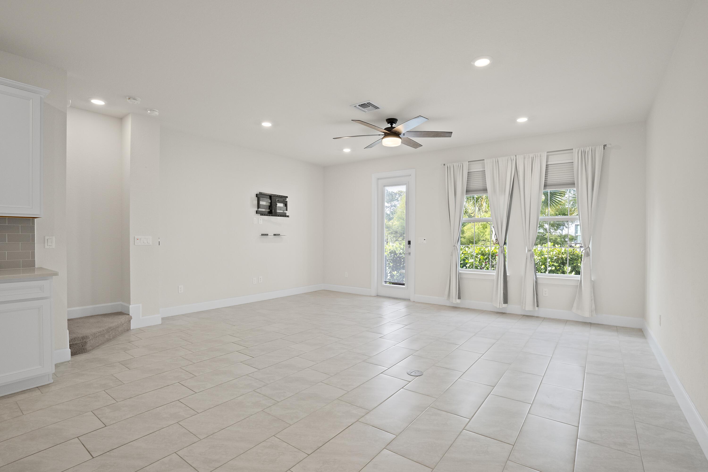 OCEAN COVE - Residential Lease