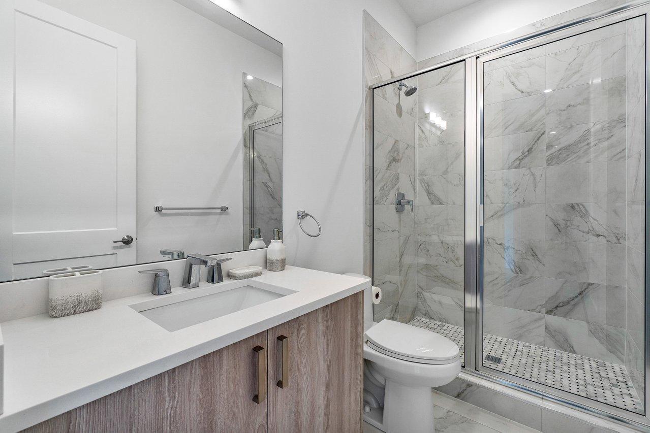 DELRAY 7 TOWNHOMES - Residential Lease