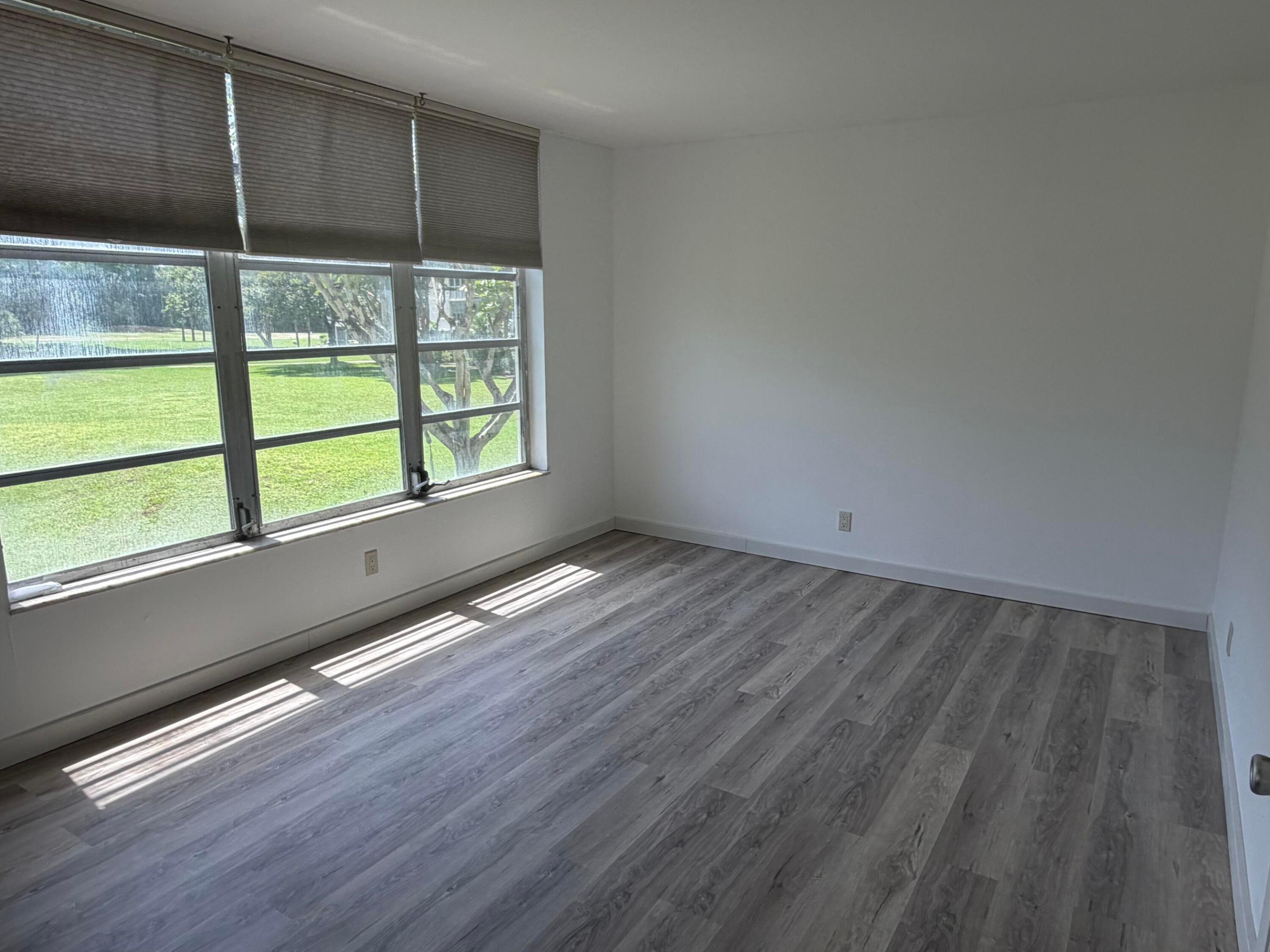 NO 16 PALM-AIRE COUNTRY CLUB - Residential Lease