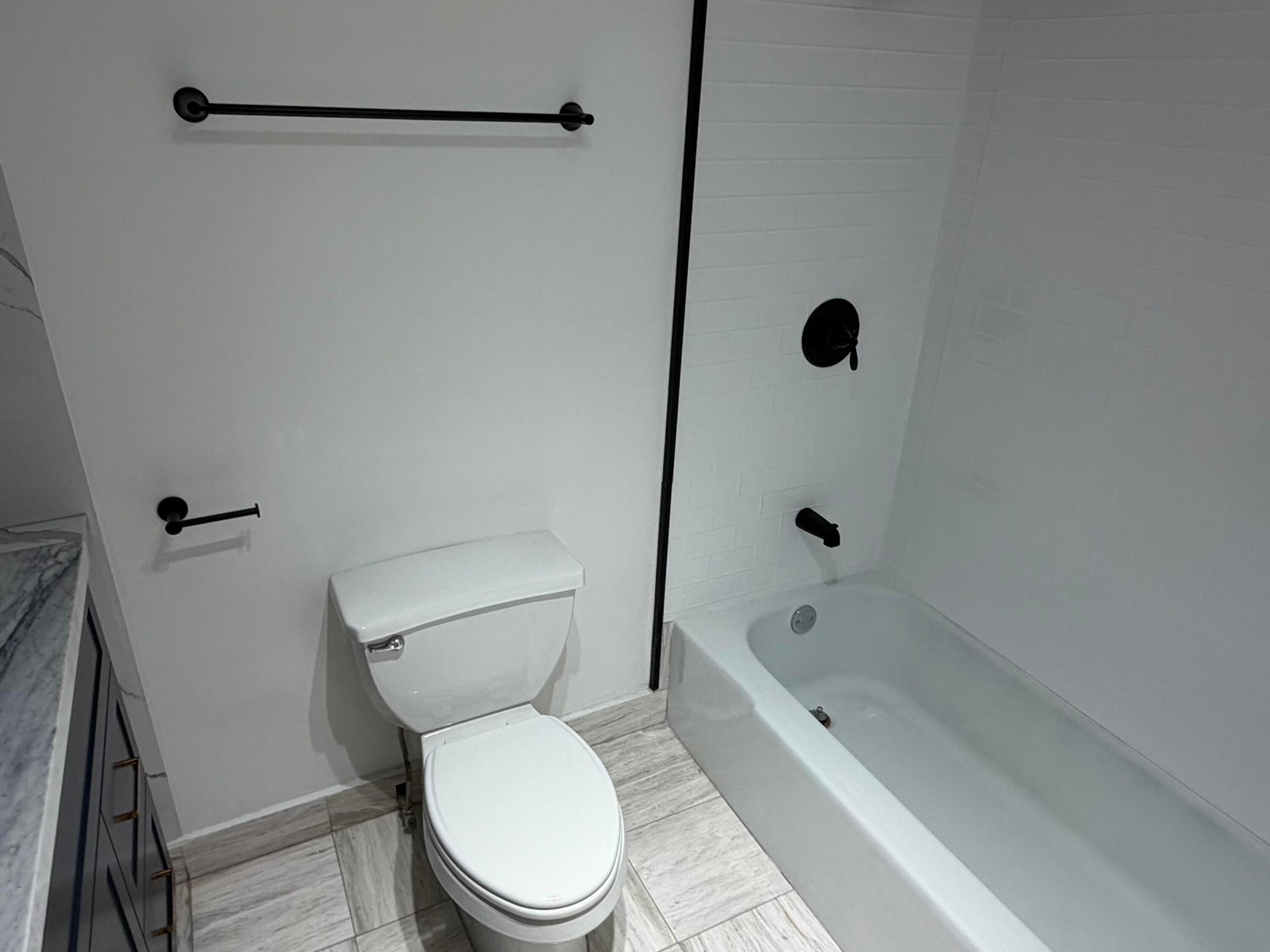 NO 16 PALM-AIRE COUNTRY CLUB - Residential Lease