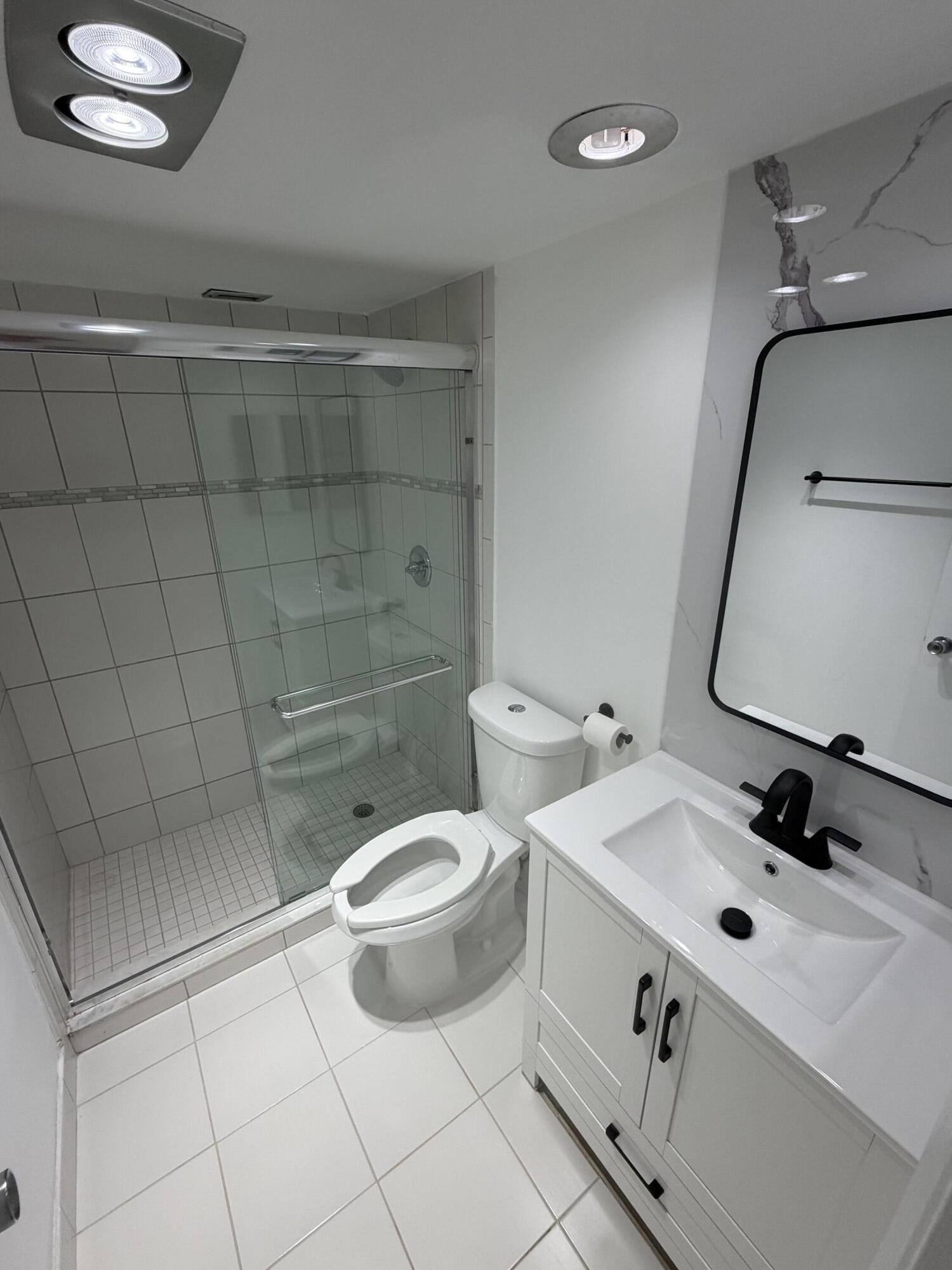 NO 16 PALM-AIRE COUNTRY CLUB - Residential Lease