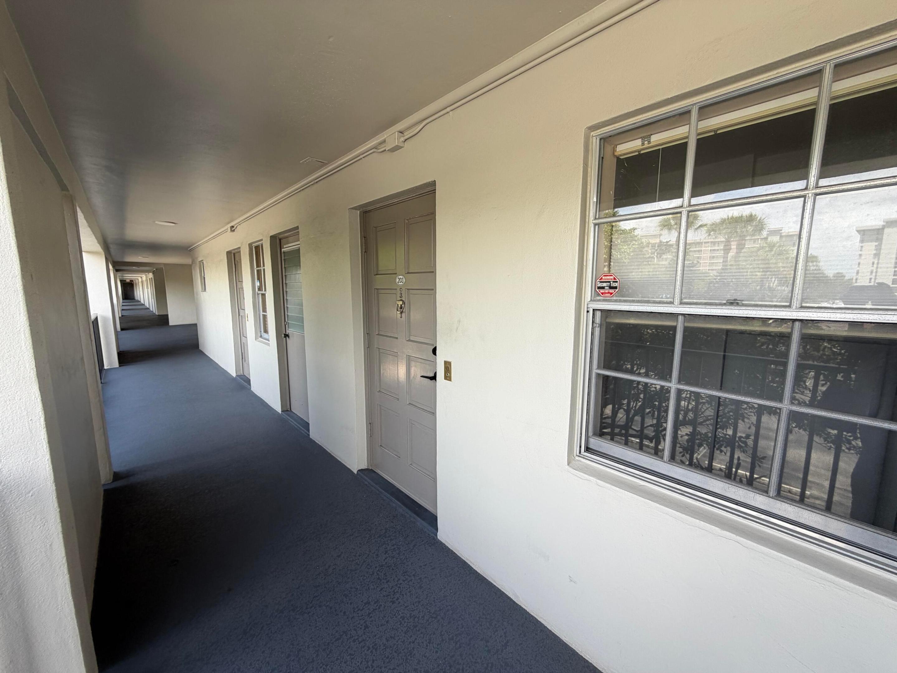 NO 16 PALM-AIRE COUNTRY CLUB - Residential Lease