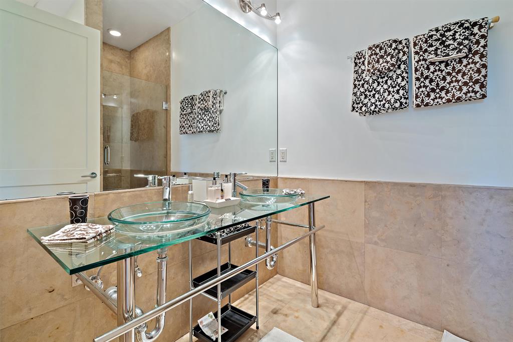 RANCH COLONY - RANCH ACRES - Residential