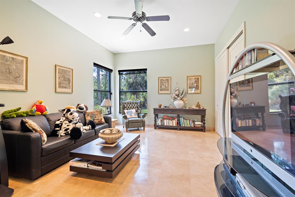 RANCH COLONY - RANCH ACRES - Residential