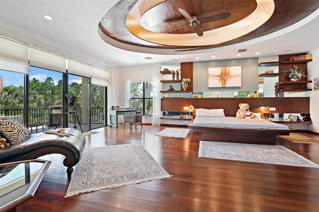 RANCH COLONY - RANCH ACRES - Residential