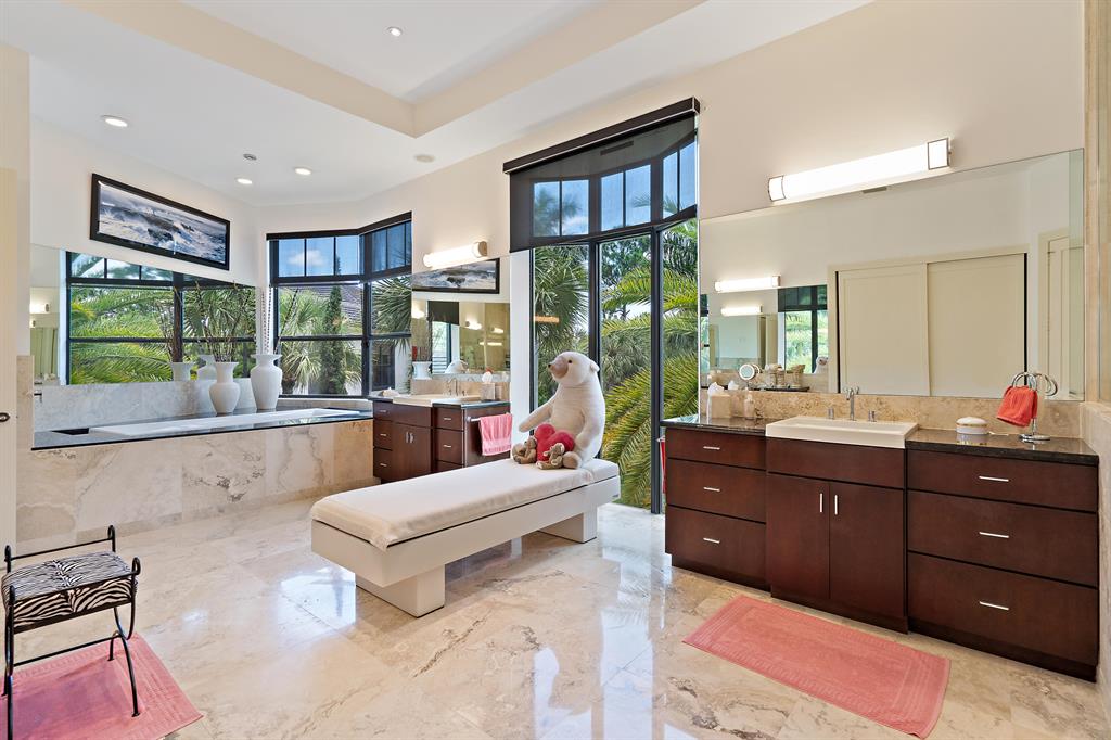 RANCH COLONY - RANCH ACRES - Residential