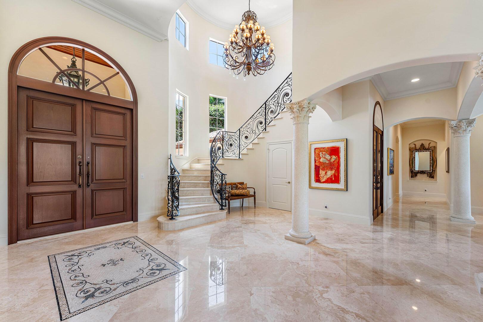 ROYAL PALM YACHT & COUNTRY CLUB - Residential