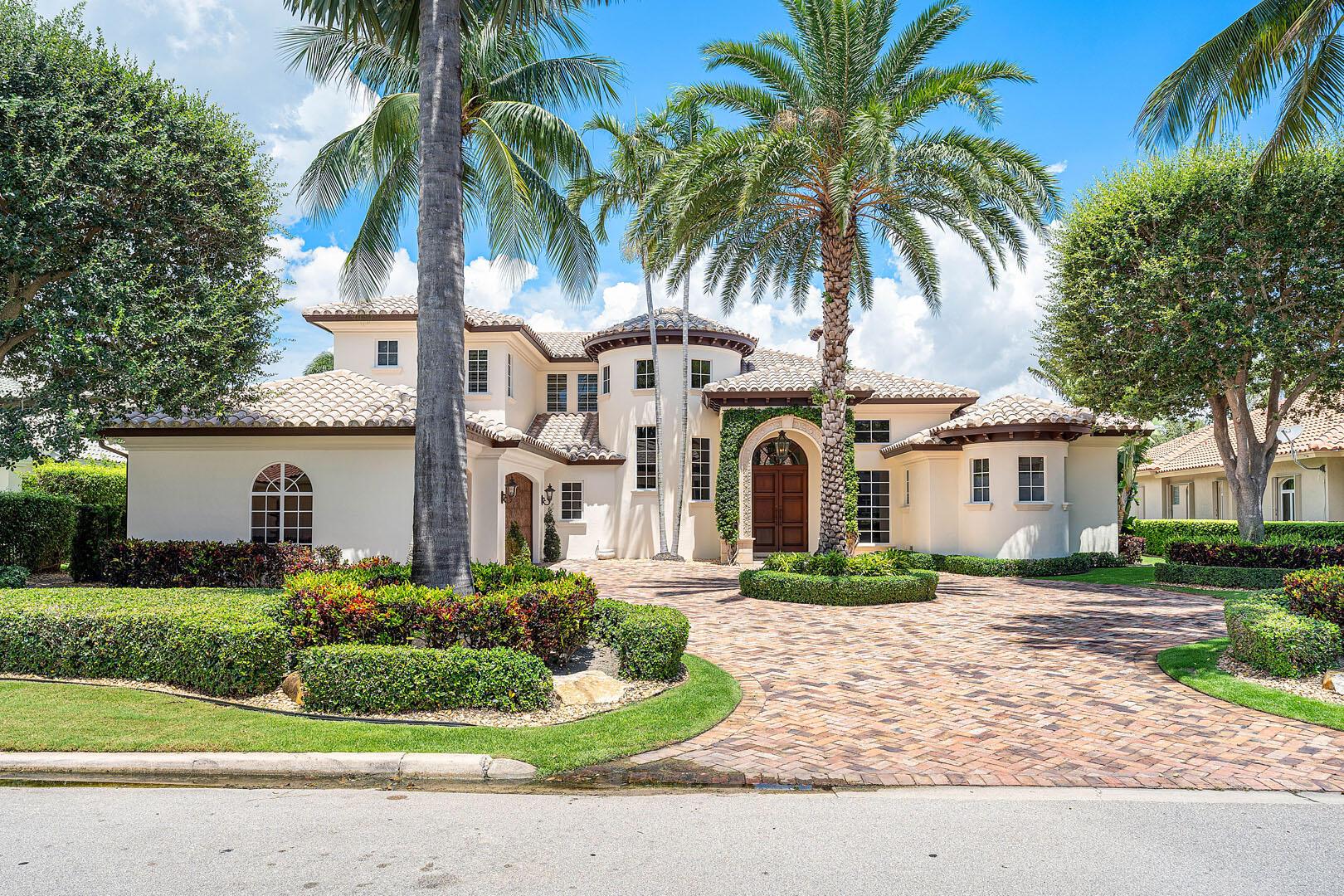 ROYAL PALM YACHT & COUNTRY CLUB - Residential
