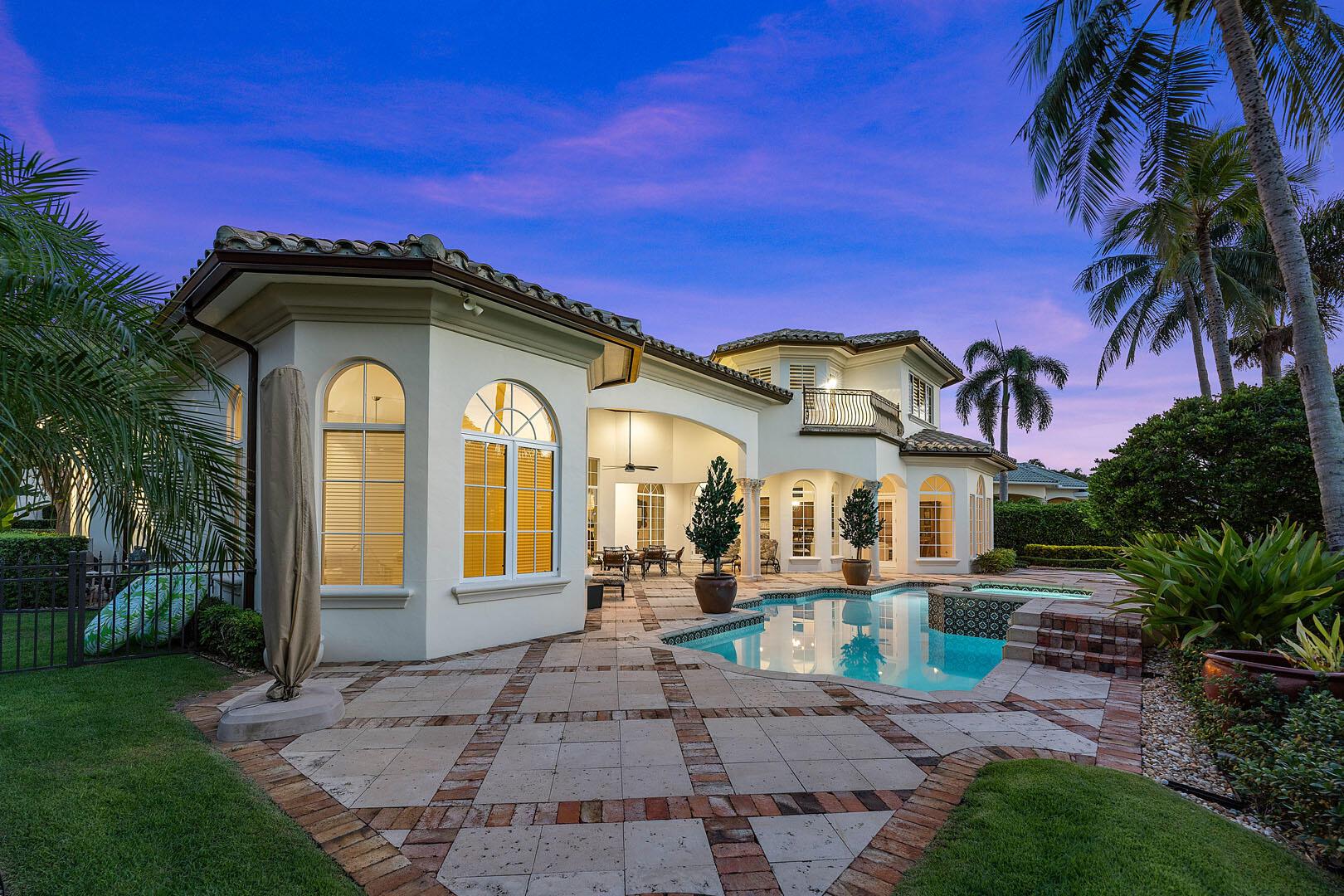 ROYAL PALM YACHT & COUNTRY CLUB - Residential