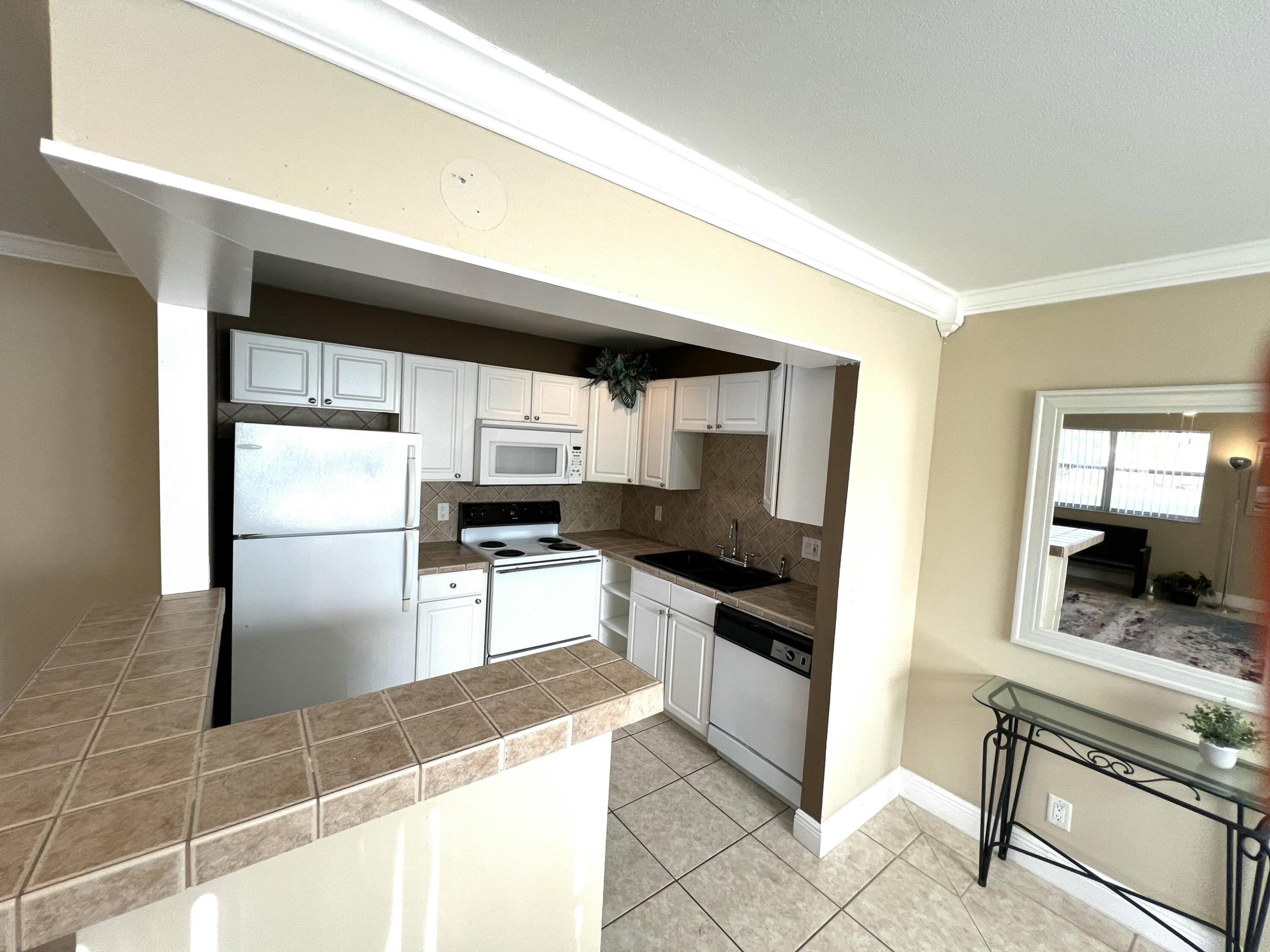 KINGS POINT SEVILLE CONDOS - Residential Lease