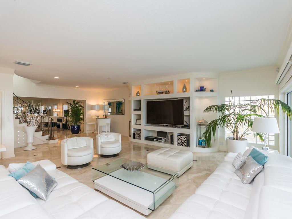 LAUDERDALE BEACH - Residential