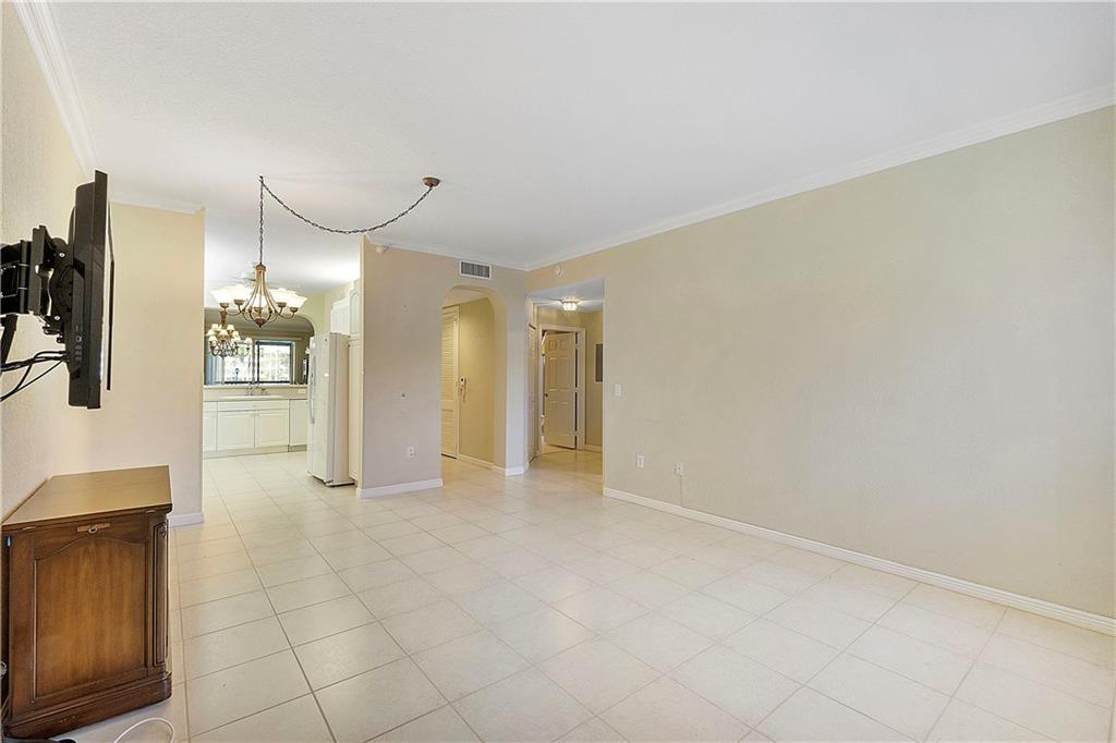 King Point/Southampton - Residential