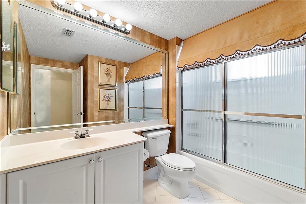 King Point/Southampton - Residential