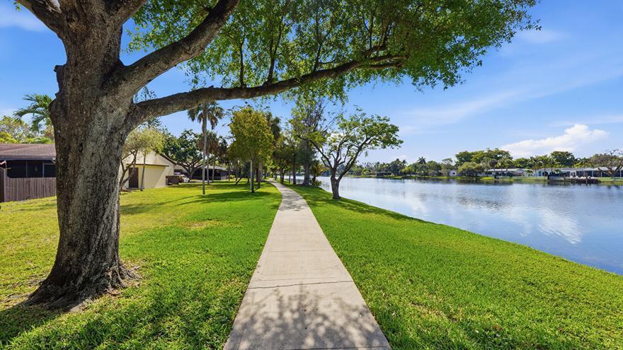 EVERGLADES SUGAR & LAND CO - Residential