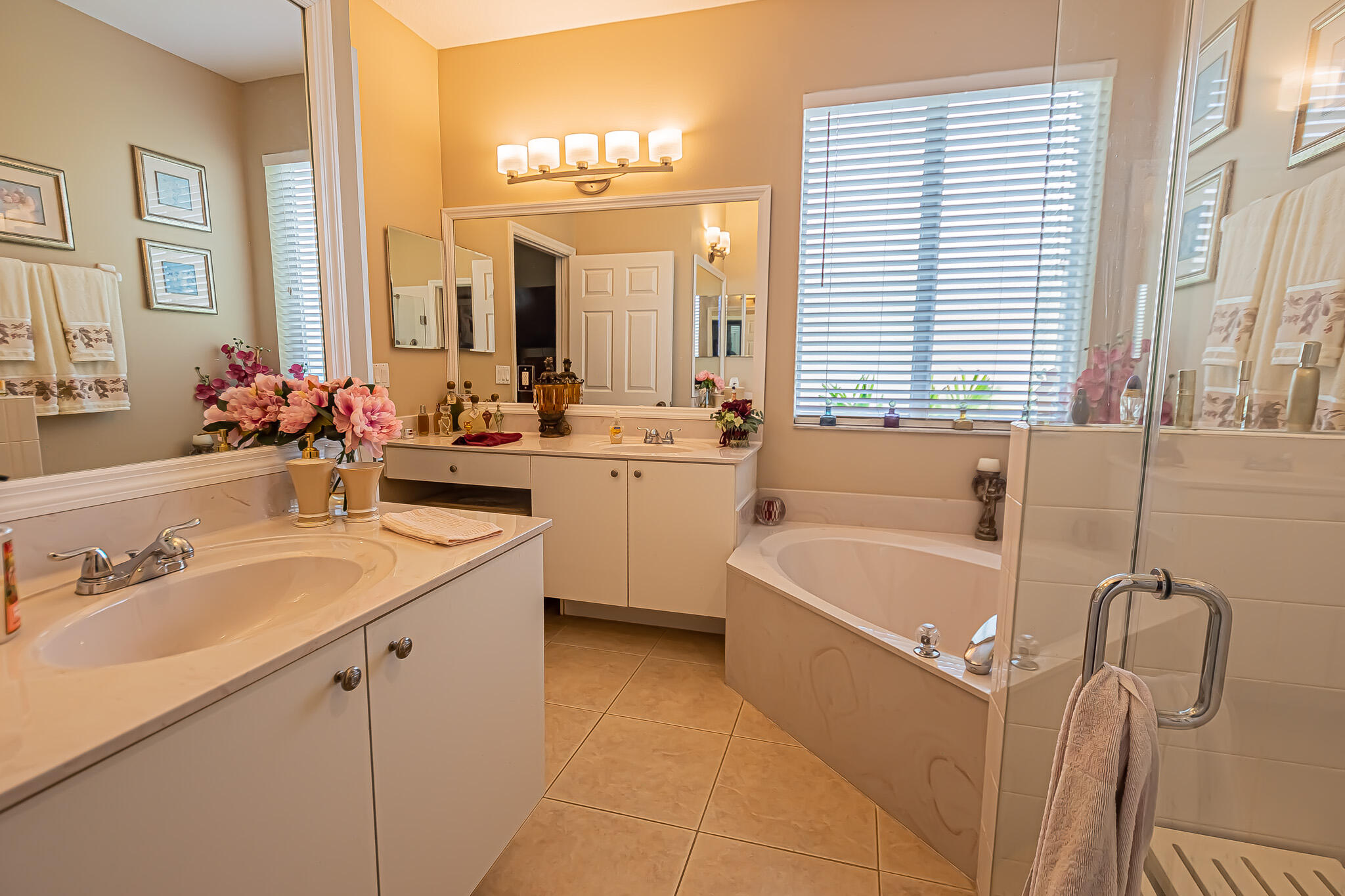 LAKEFOREST - Residential