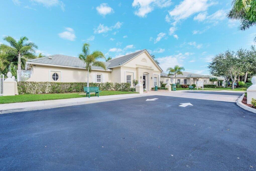 LAKEFOREST - Residential