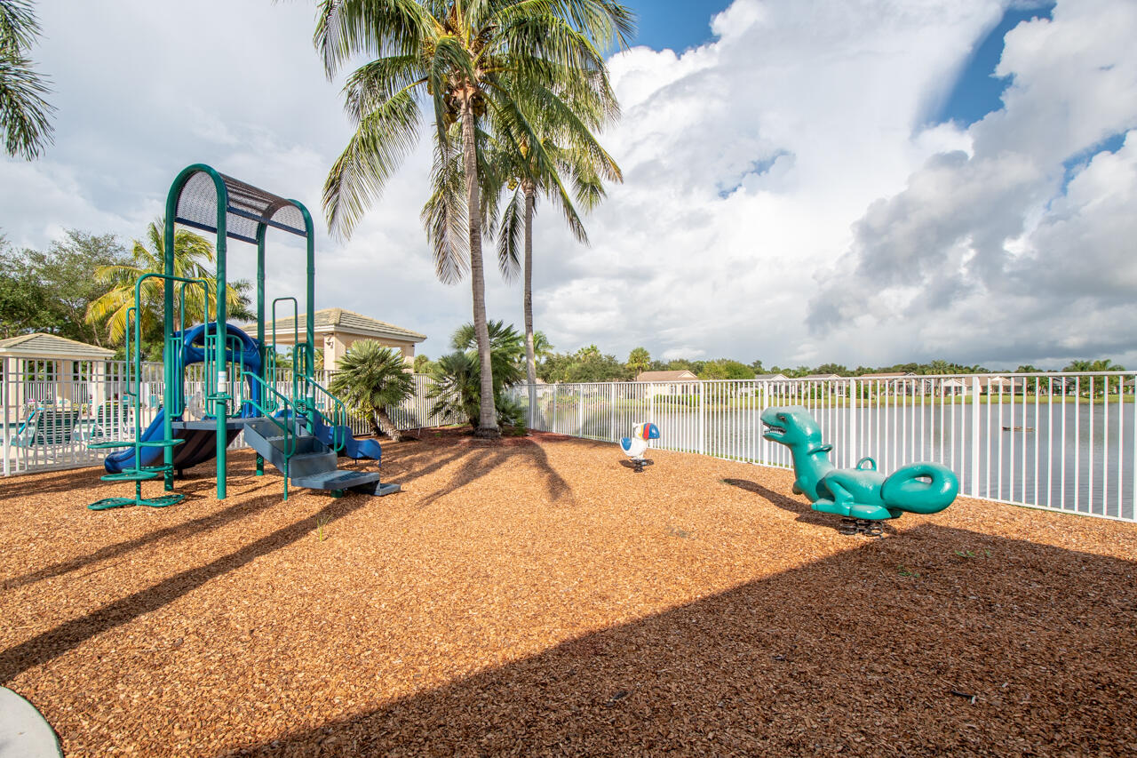 LAKEFOREST - Residential