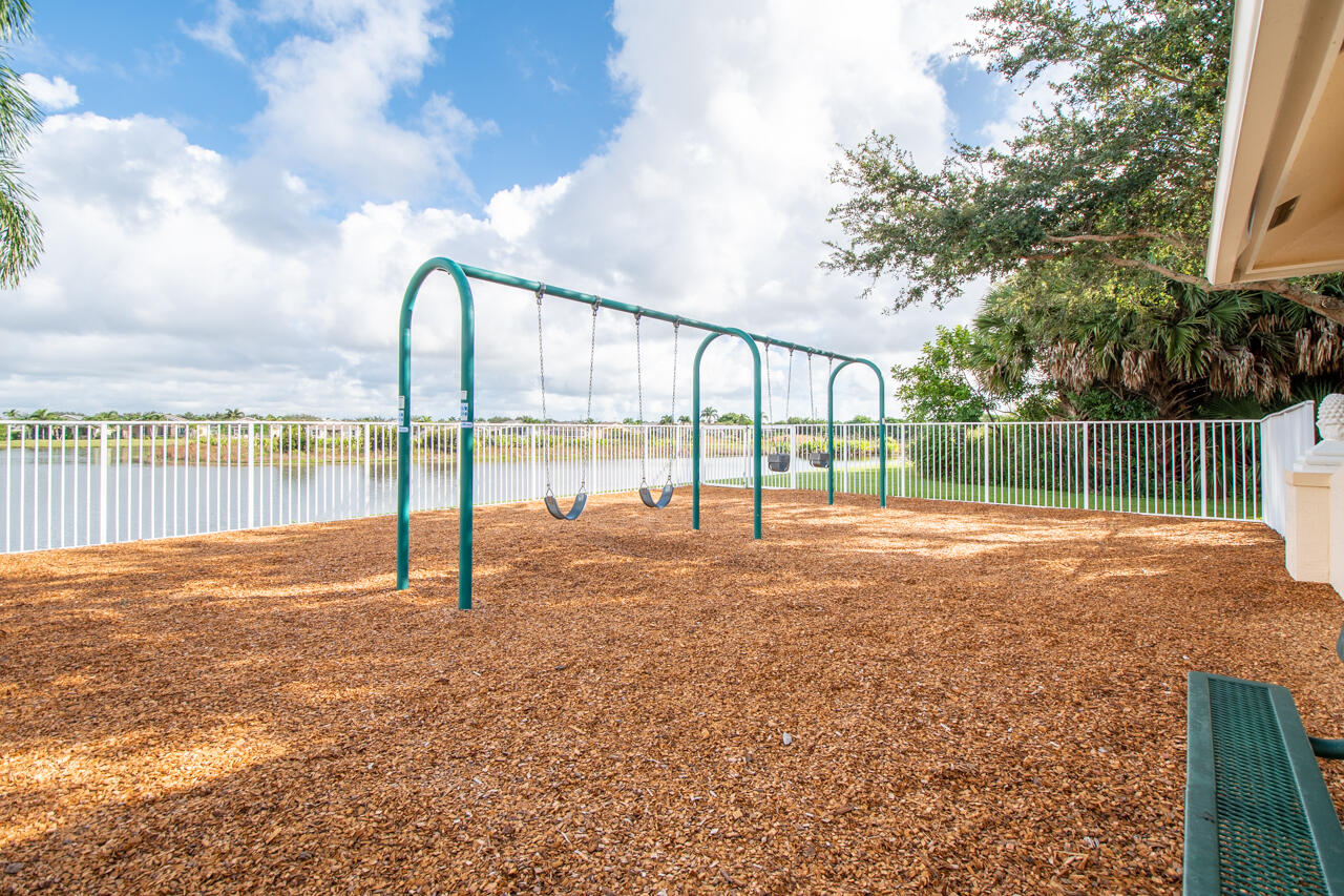 LAKEFOREST - Residential