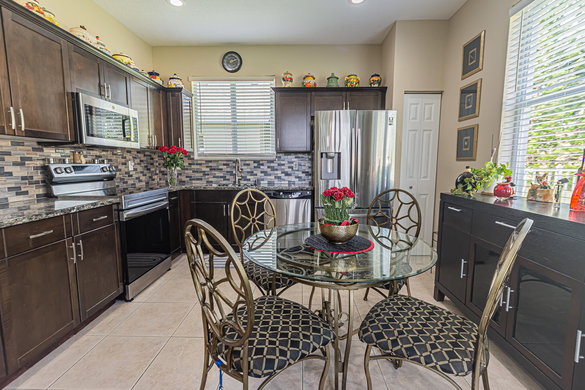 LAKEFOREST - Residential