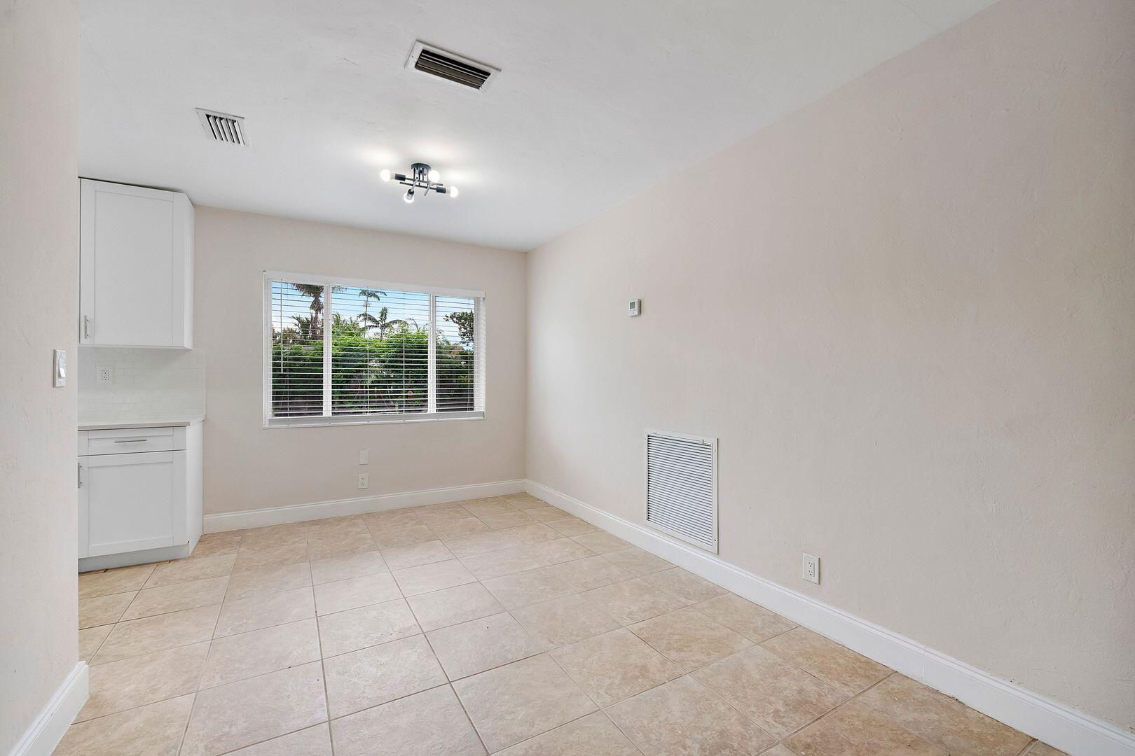 NORTH ANDREWS GARDENS 2ND ADD - Residential Lease