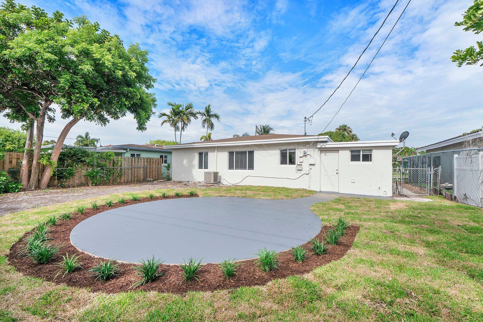 NORTH ANDREWS GARDENS 2ND ADD - Residential Lease