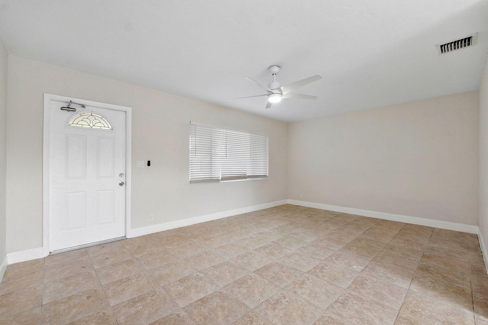 NORTH ANDREWS GARDENS 2ND ADD - Residential Lease