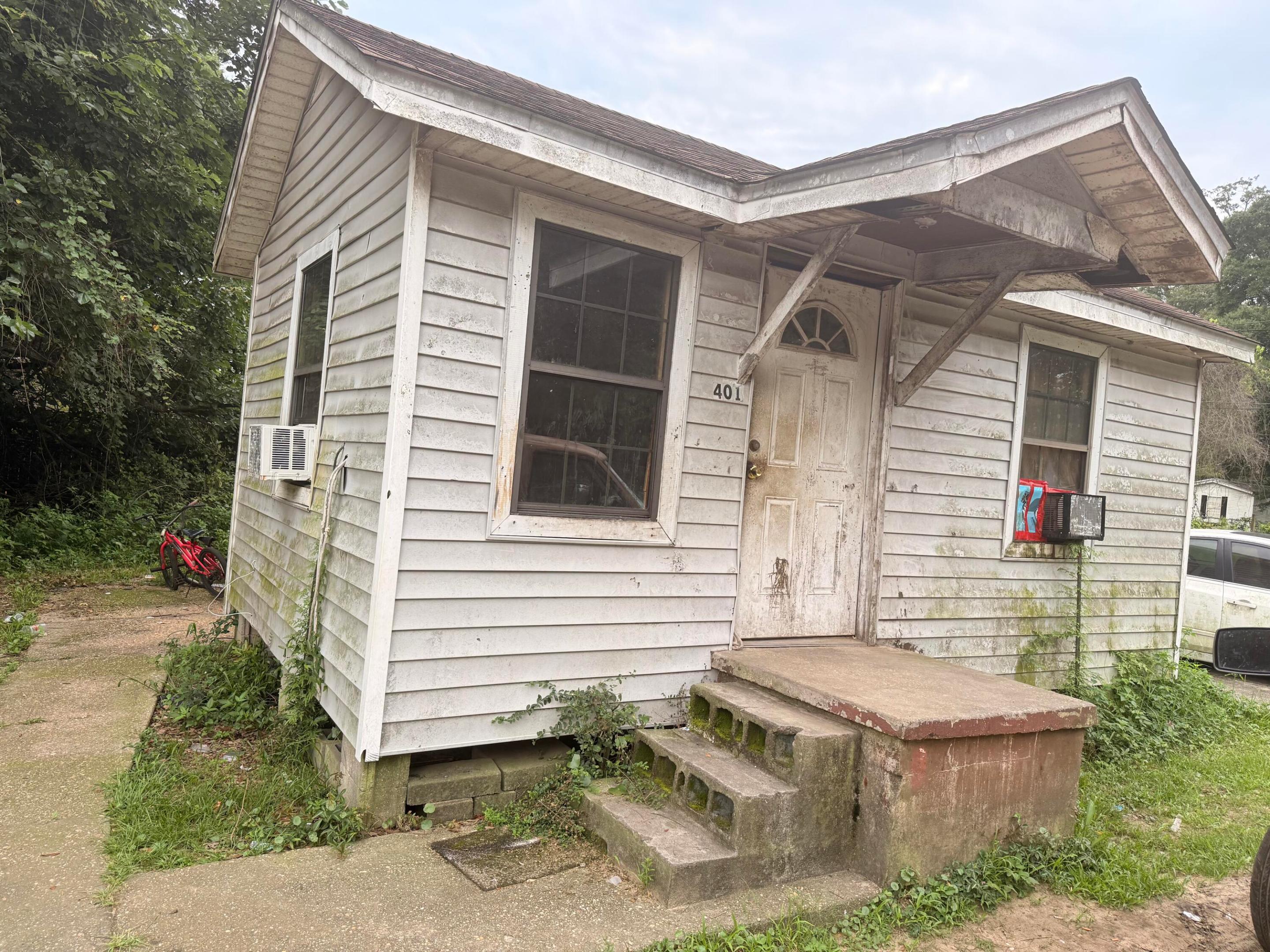 Investor Special! Property is being sold As-Is; seller will make no repairs. Great opportunity for investors  or buyers looking for a project. The home offers multiple possibilities and could serve as a one-bedroom residence or rental property. Bring your offers and explore the potential this property has to offer!