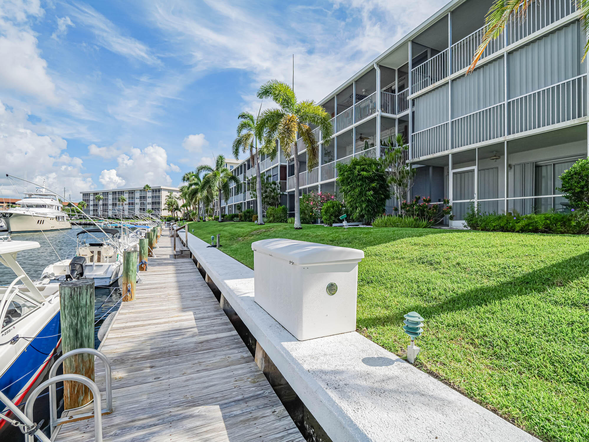 YACHT HARBOUR LANDINGS CONDO - Residential Lease