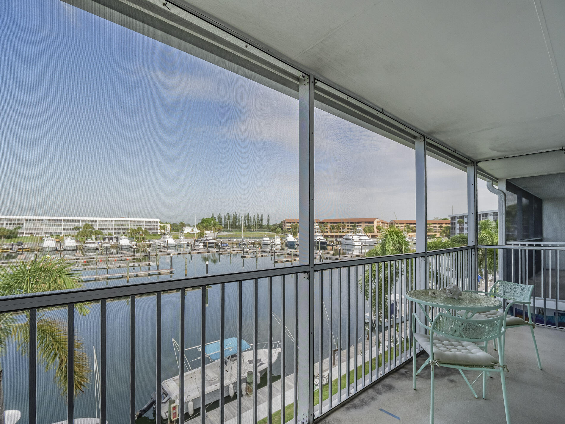 YACHT HARBOUR LANDINGS CONDO - Residential Lease
