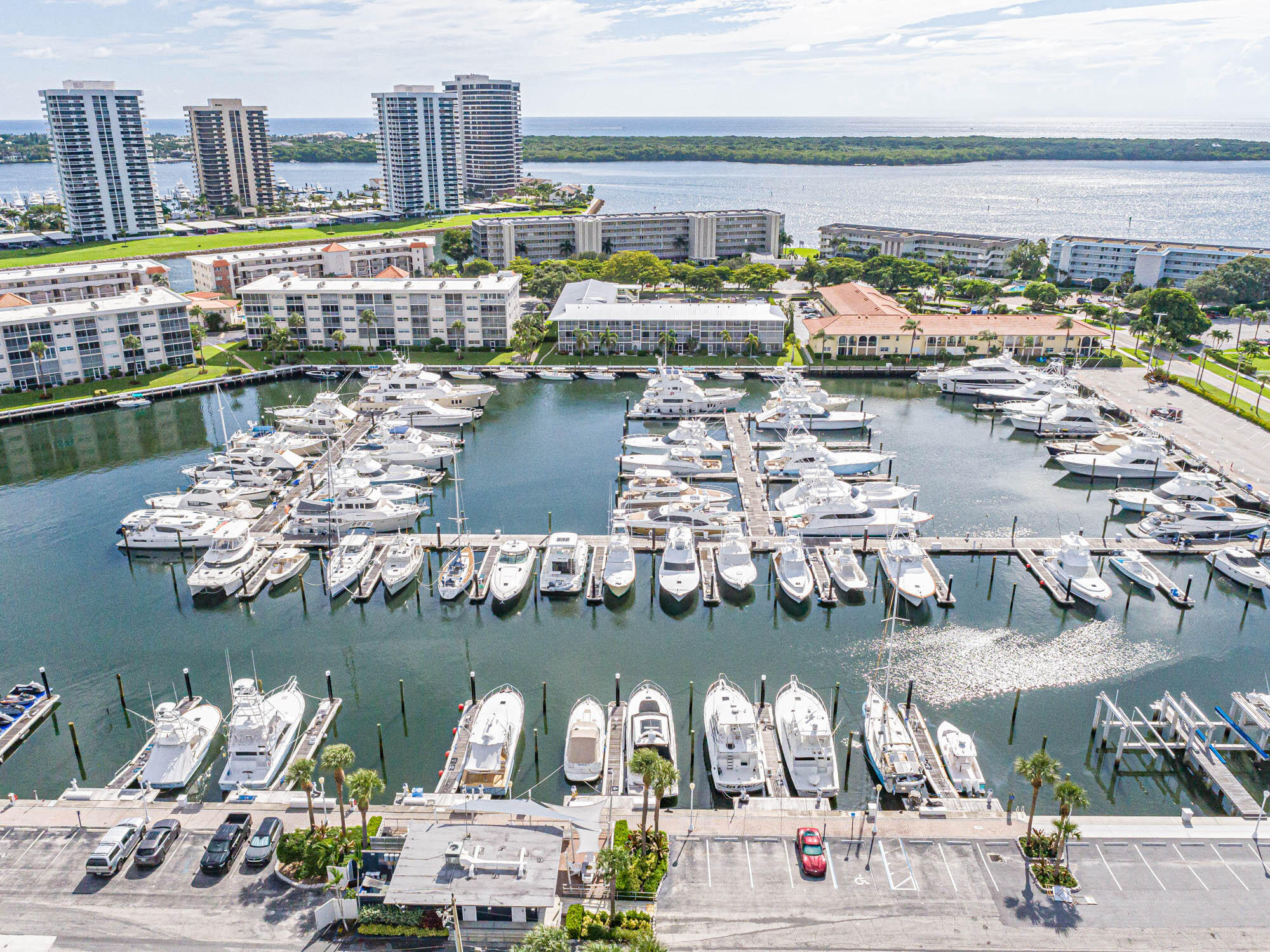 YACHT HARBOUR LANDINGS CONDO - Residential Lease