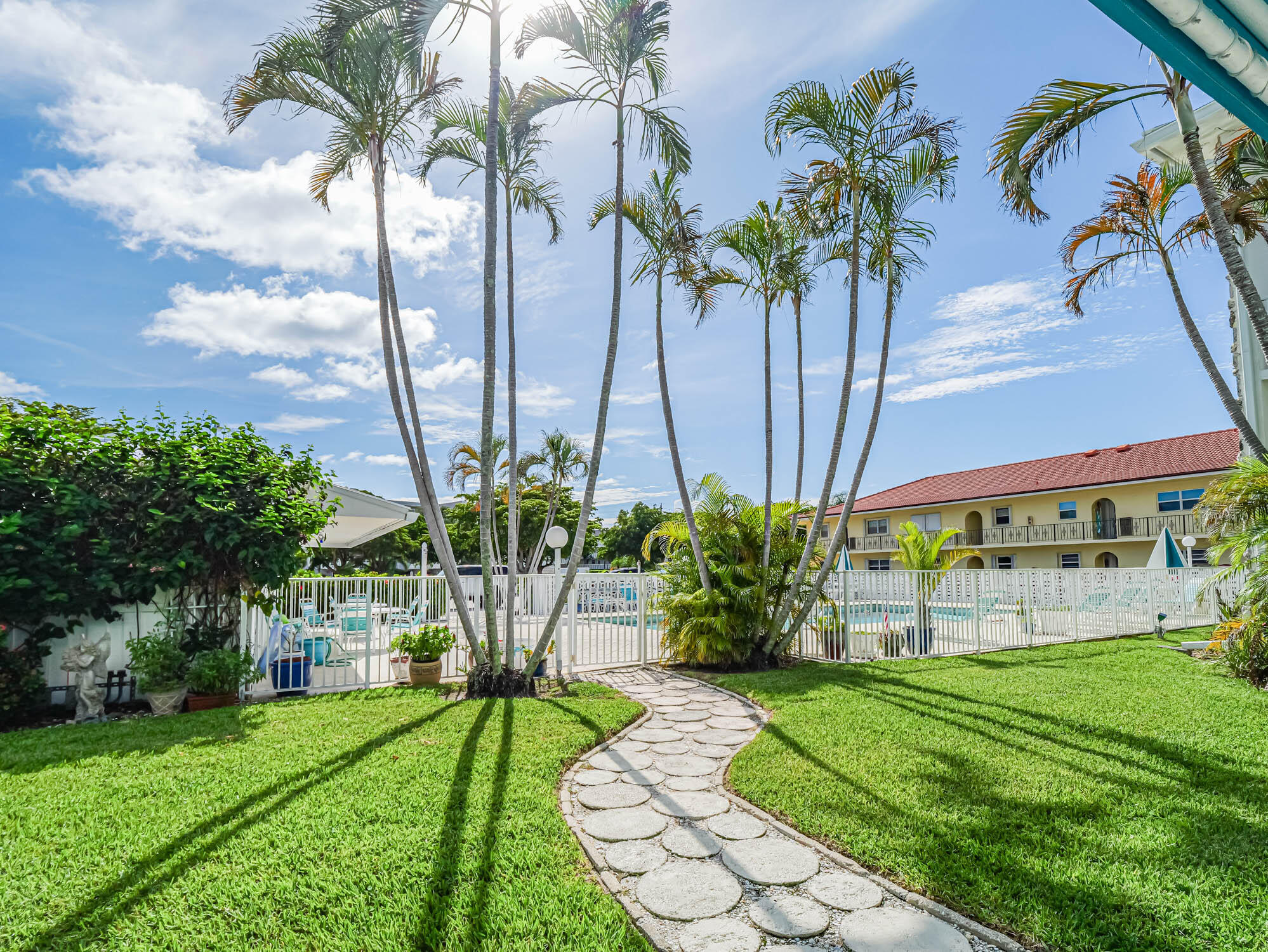 YACHT HARBOUR LANDINGS CONDO - Residential Lease