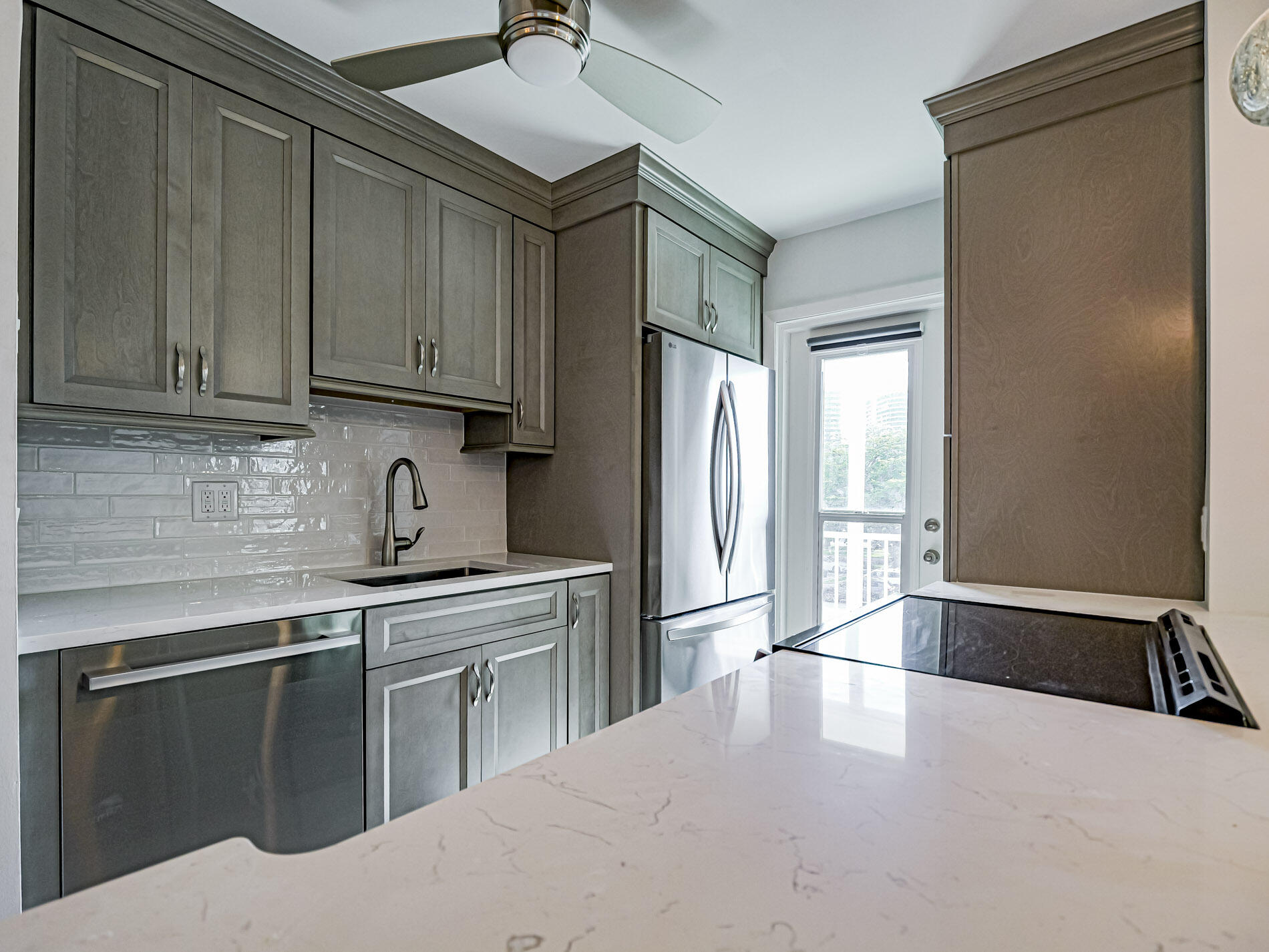 YACHT HARBOUR LANDINGS CONDO - Residential Lease