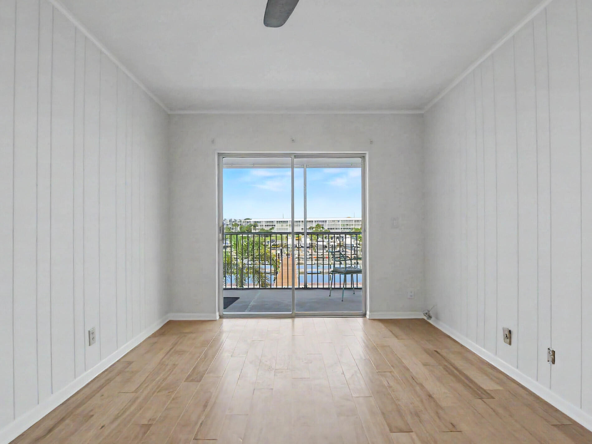 YACHT HARBOUR LANDINGS CONDO - Residential Lease