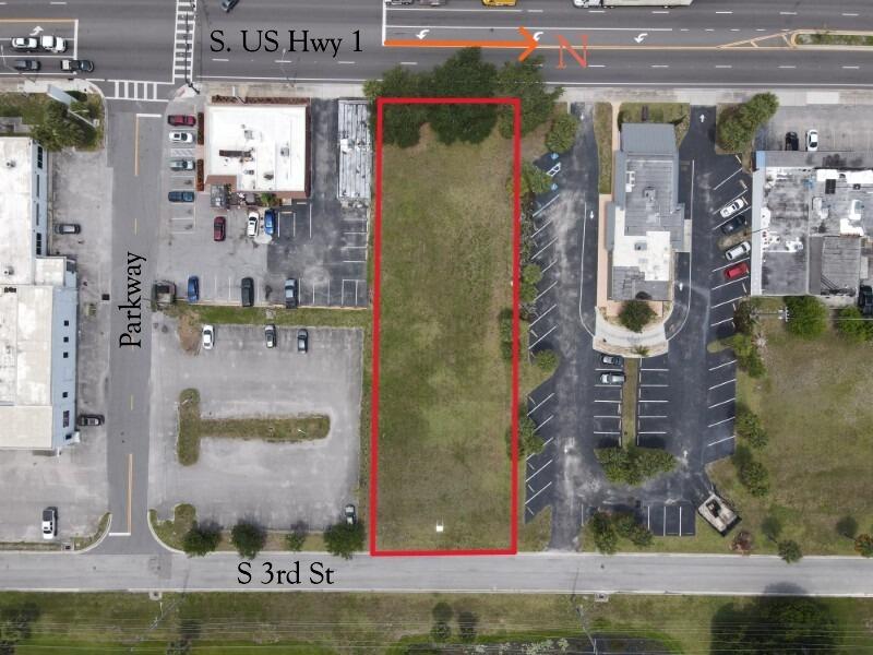 PINEWOOD SUBDIVISION - Land
