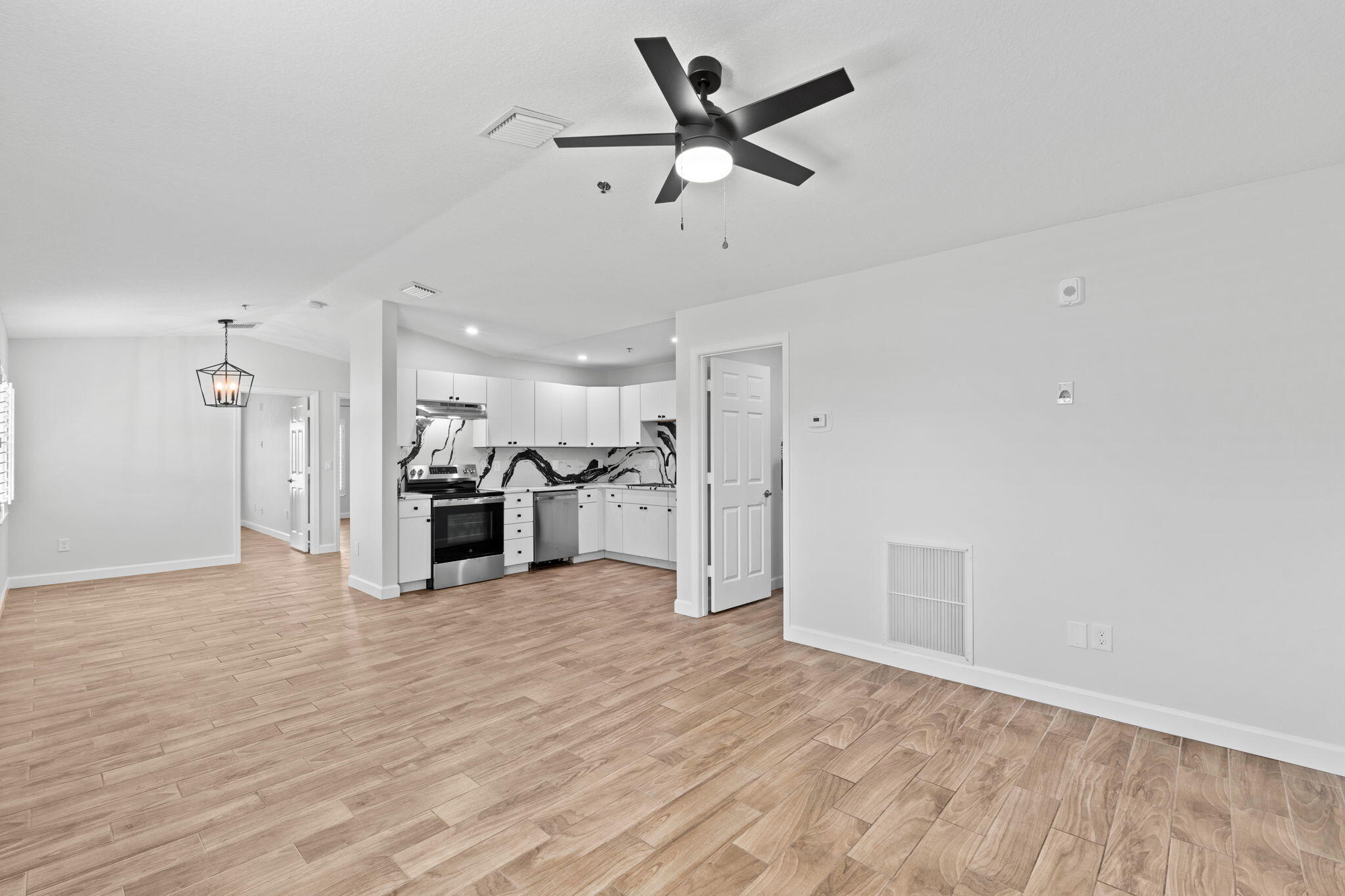 RIVIERA IN PB 2 - Residential Lease