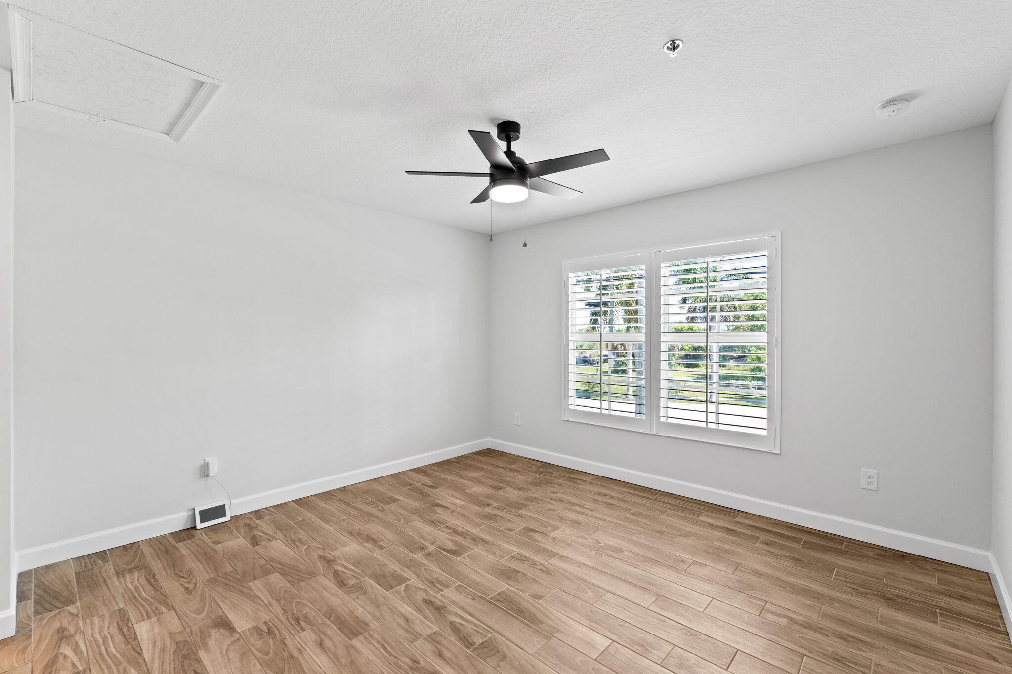 RIVIERA IN PB 2 - Residential Lease