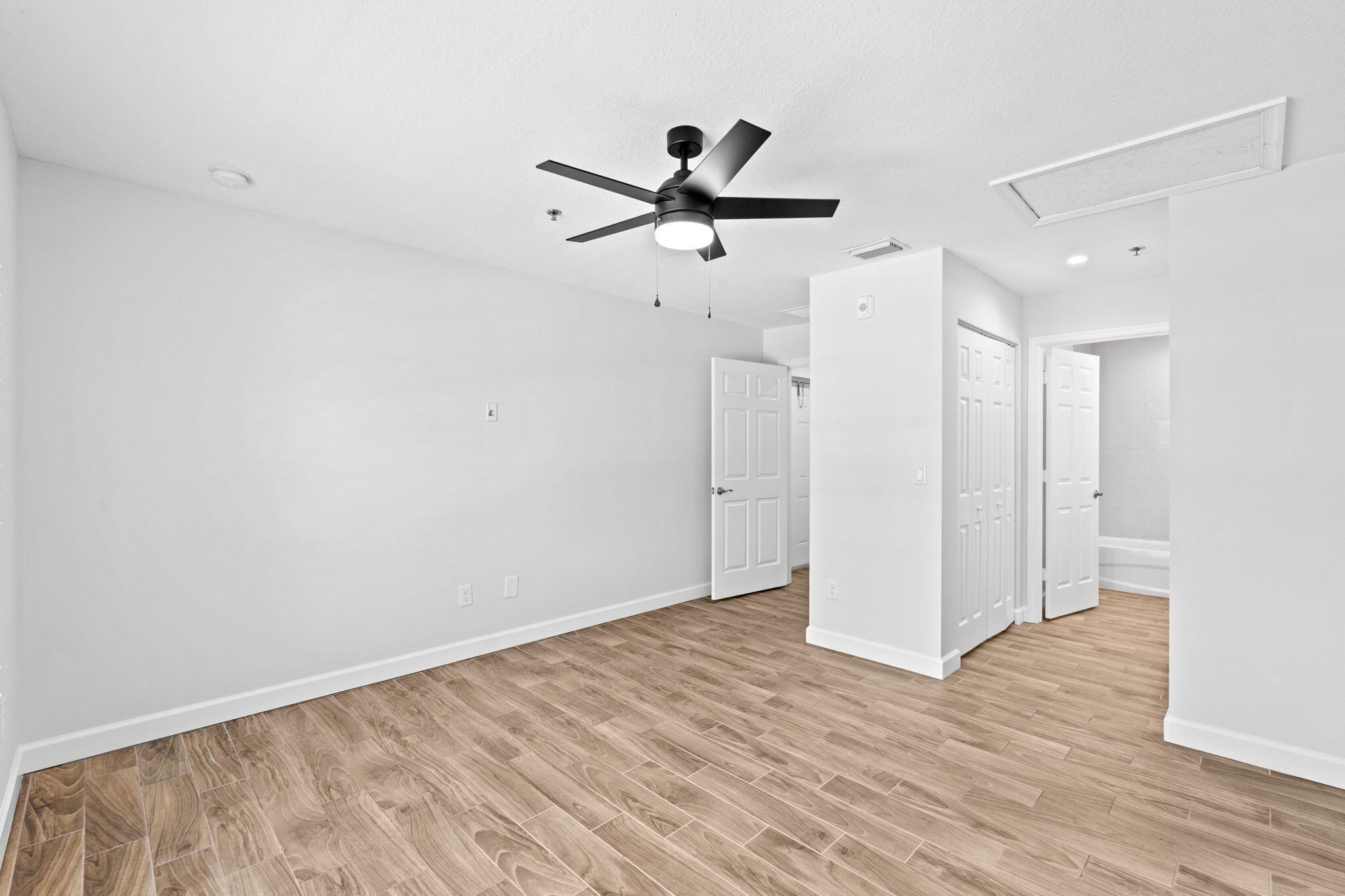 RIVIERA IN PB 2 - Residential Lease