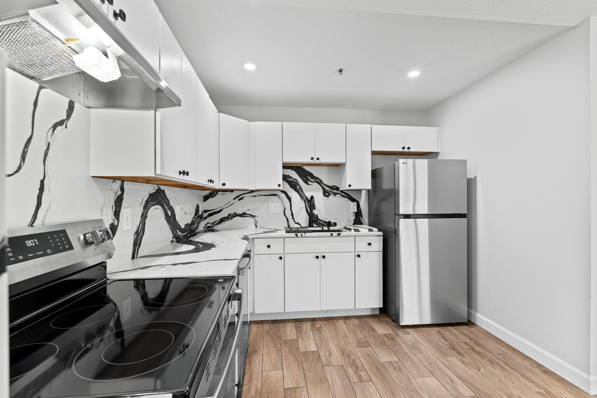 RIVIERA IN PB 2 - Residential Lease