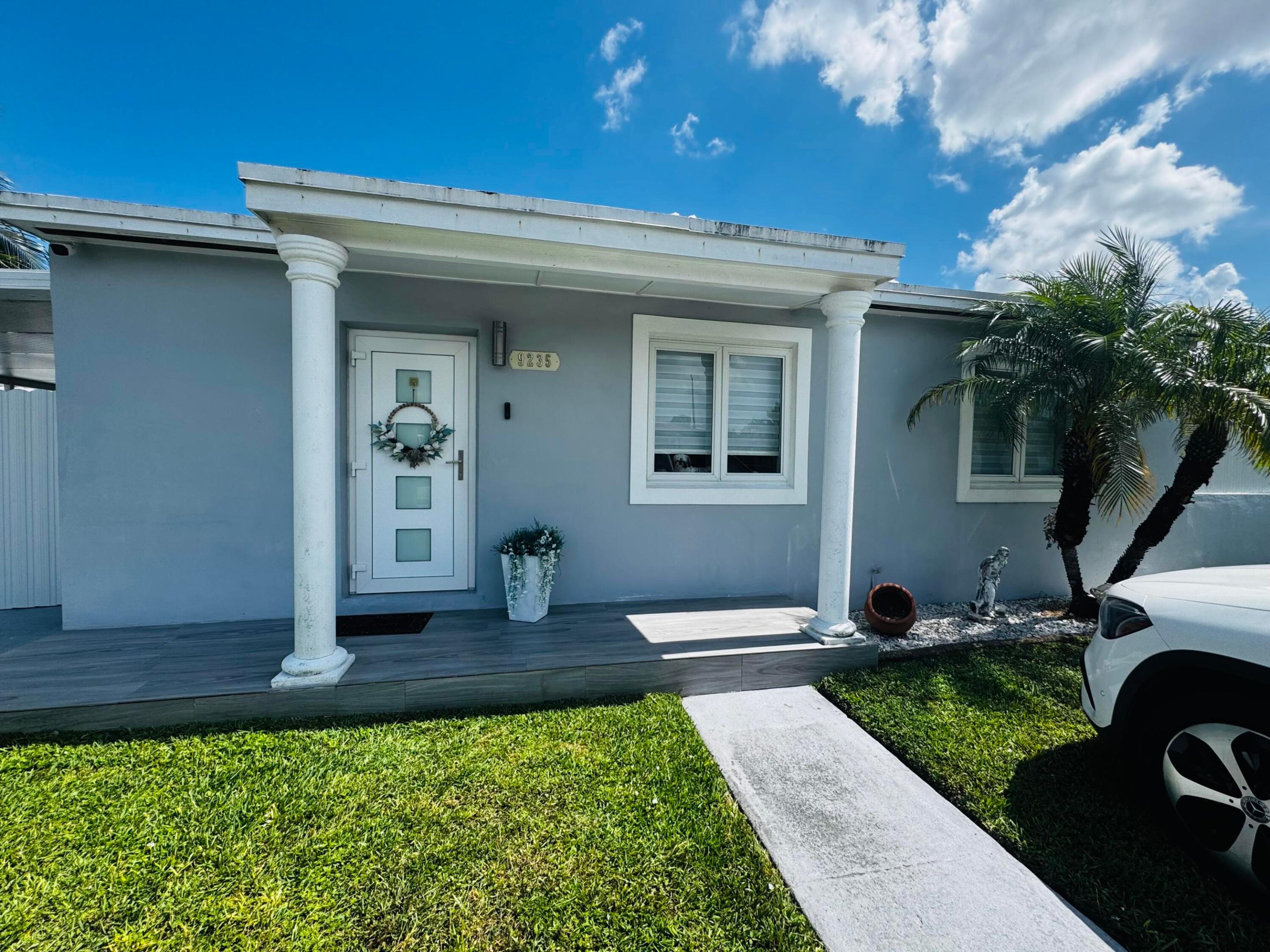 ASCOT PARK - Residential Lease