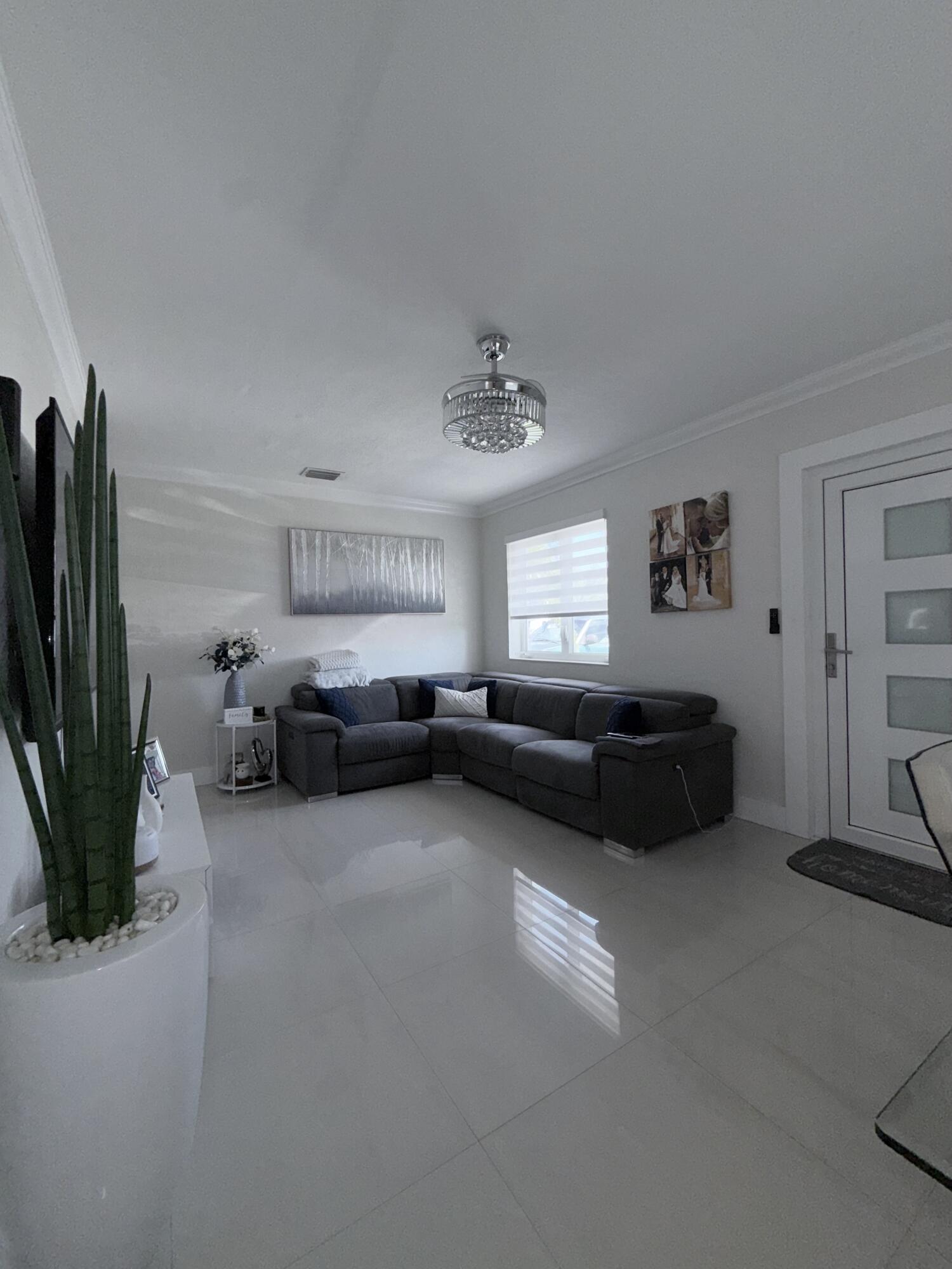 ASCOT PARK - Residential Lease
